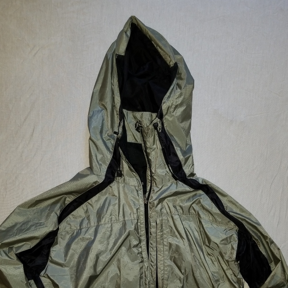 EUC Mountain Hardwear Rain Jacker Sz. 12